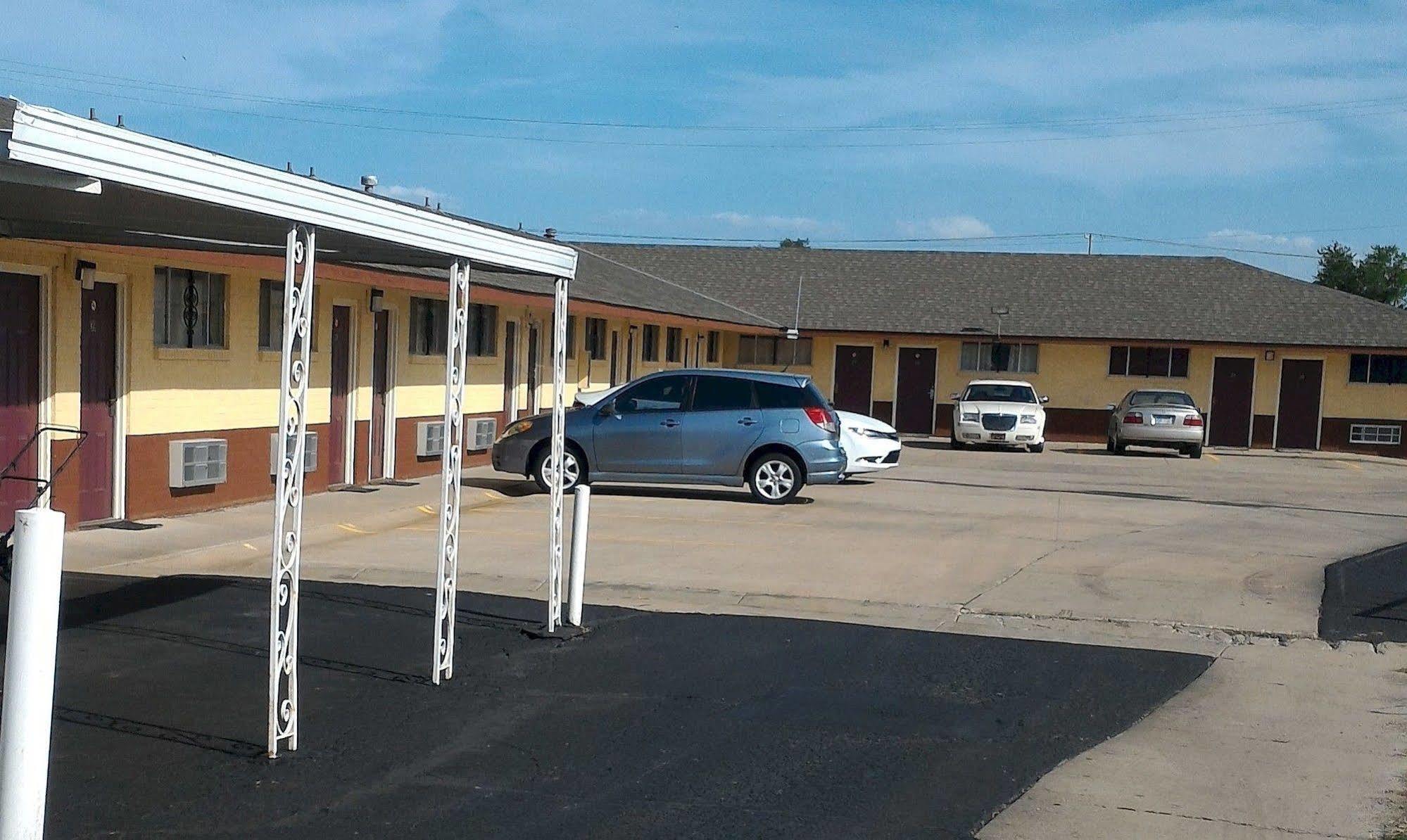 Airport Lodge Wichita Esterno foto